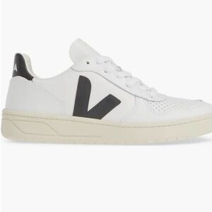 V-10 Sneaker ( Women)